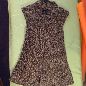 Jrs Women’s Sleeveless Sweater Tunic Tomfoolery M